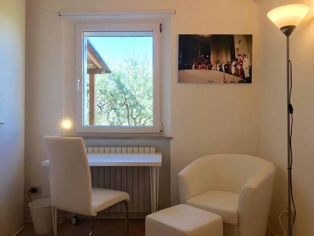 Assisi Villa Randr San Vitale ภายนอก รูปภาพ